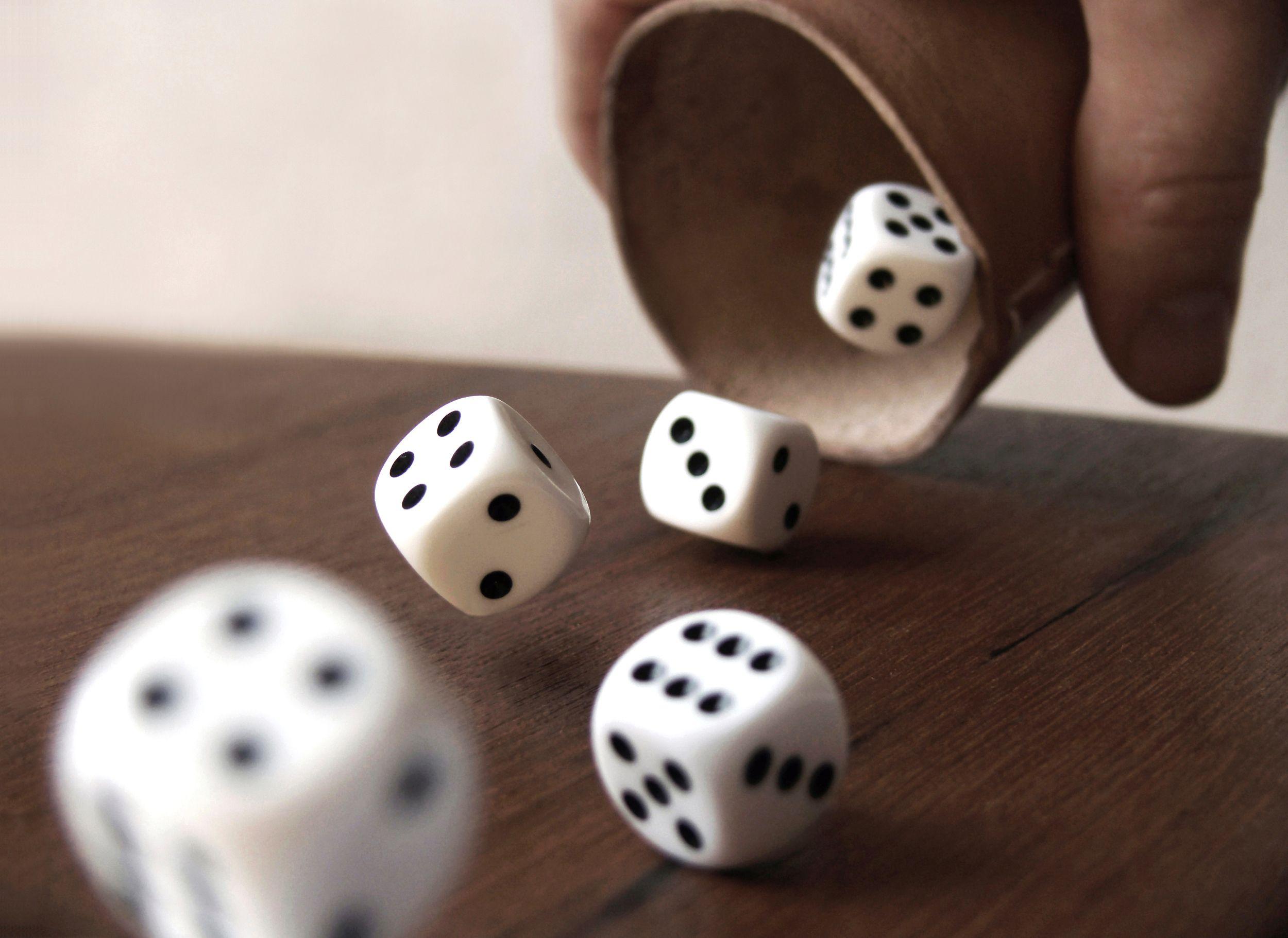 Khám phá những điều cần biết về poker chips cho người mới bắt đầu